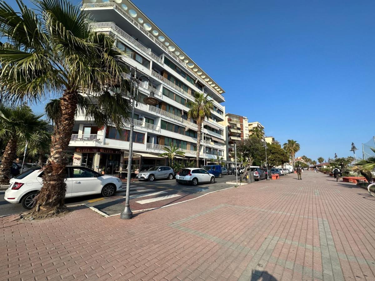 ונטימיגליה Appartamento Aria Del Mare מראה חיצוני תמונה